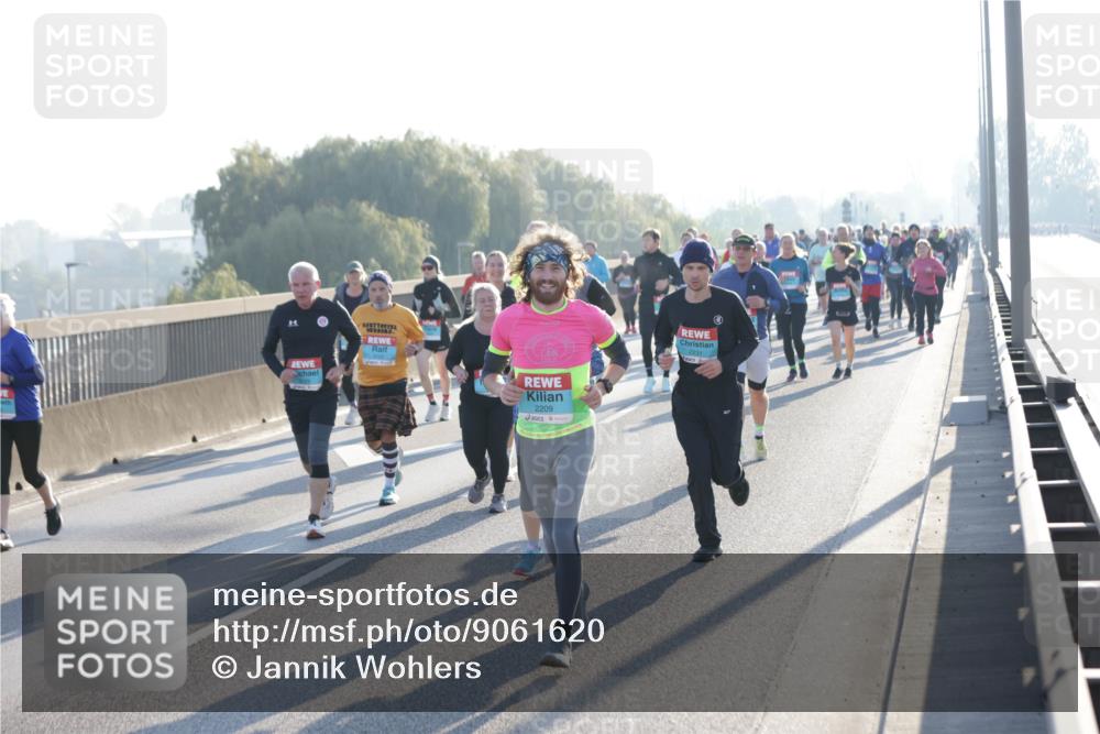 03.10.2025 - Köhlbrandbrückenlauf Jannik Wohlers http://msf.ph/oto/9061620 03.10.2025 09:23:08 Position 3 2209 meine-sportfotos.de