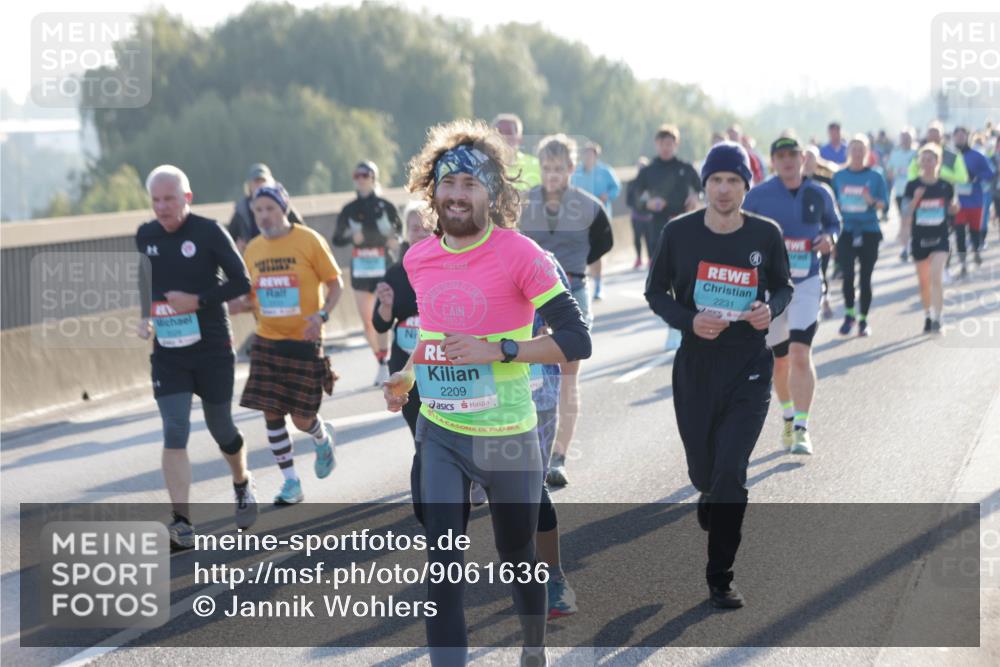 03.10.2025 - Köhlbrandbrückenlauf Jannik Wohlers http://msf.ph/oto/9061636 03.10.2025 09:23:08 Position 3 2231, 2209 meine-sportfotos.de