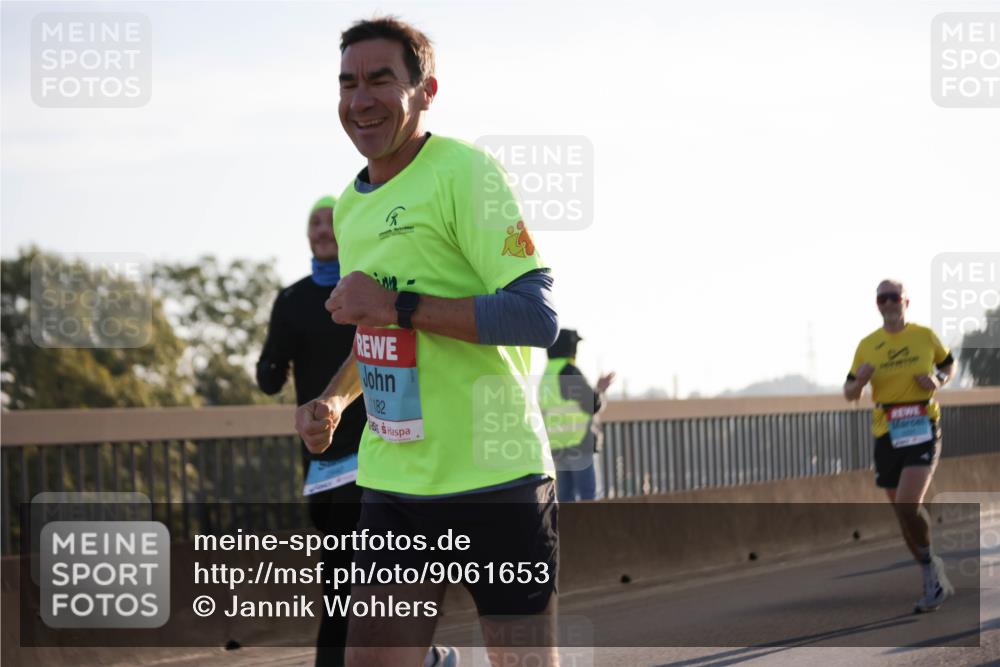 03.10.2025 - Köhlbrandbrückenlauf Jannik Wohlers http://msf.ph/oto/9061653 03.10.2025 09:15:10 Position 3 182 meine-sportfotos.de