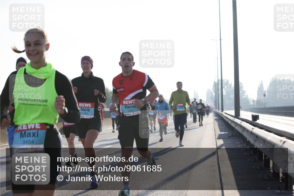 03.10.2025 - Köhlbrandbrückenlauf Jannik Wohlers http://msf.ph/oto/9061685 03.10.2025 09:15:11 Position 3 3454, 1152, 1297 meine-sportfotos.de