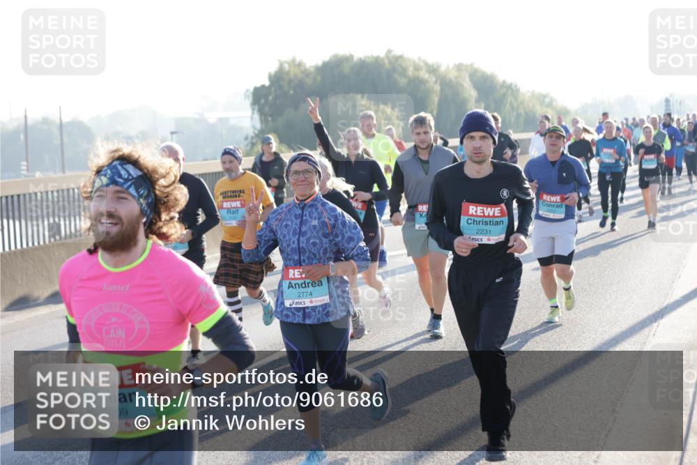 03.10.2025 - Köhlbrandbrückenlauf Jannik Wohlers http://msf.ph/oto/9061686 03.10.2025 09:23:10 Position 3 2209, 2774, 2231 meine-sportfotos.de