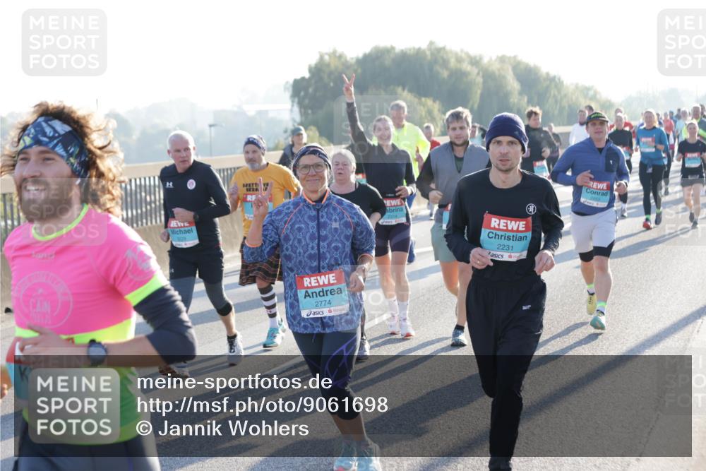 03.10.2025 - Köhlbrandbrückenlauf Jannik Wohlers http://msf.ph/oto/9061698 03.10.2025 09:23:10 Position 3 2209, 11, 2774, 2314, 2231, 2053 meine-sportfotos.de