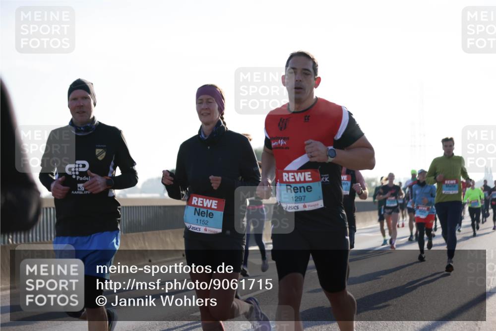 03.10.2025 - Köhlbrandbrückenlauf Jannik Wohlers http://msf.ph/oto/9061715 03.10.2025 09:15:12 Position 3 1152, 1297 meine-sportfotos.de