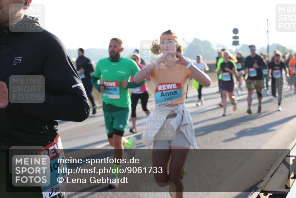 03.10.2025 - Köhlbrandbrückenlauf Lena Gebhardt http://msf.ph/oto/9061733 03.10.2025 09:19:54 Position 1 29, 1437 meine-sportfotos.de