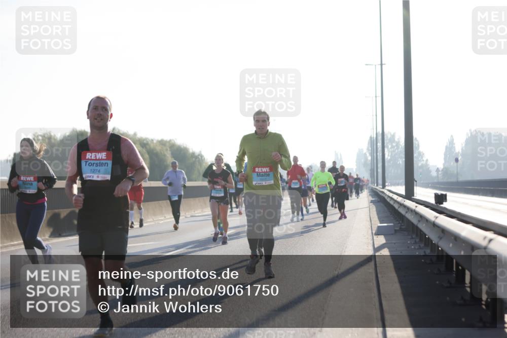 03.10.2025 - Köhlbrandbrückenlauf Jannik Wohlers http://msf.ph/oto/9061750 03.10.2025 09:15:13 Position 3 1274, 1517 meine-sportfotos.de