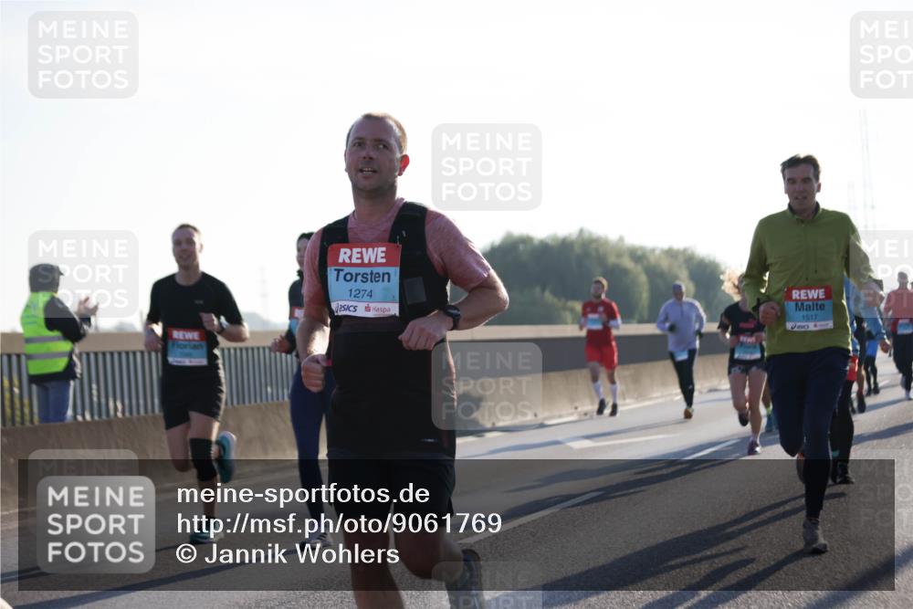 03.10.2025 - Köhlbrandbrückenlauf Jannik Wohlers http://msf.ph/oto/9061769 03.10.2025 09:15:13 Position 3 1274, 1517 meine-sportfotos.de