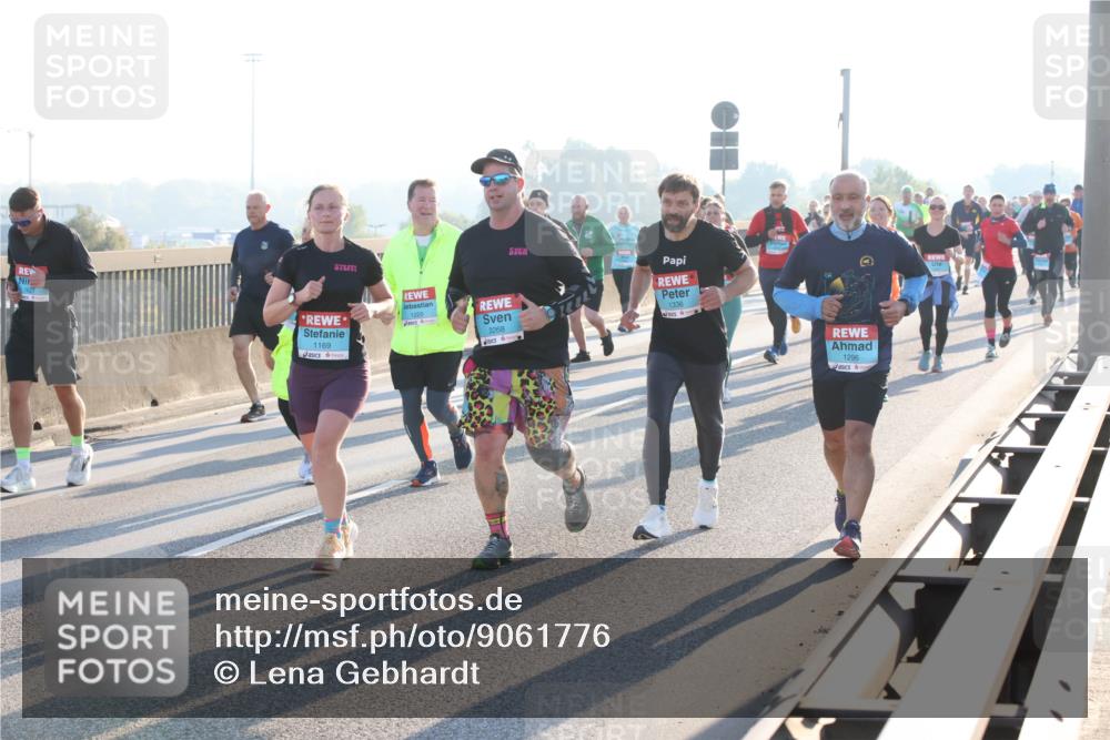03.10.2025 - Köhlbrandbrückenlauf Lena Gebhardt http://msf.ph/oto/9061776 03.10.2025 09:19:56 Position 1 1169, 1220, 3268, 1336, 1296 meine-sportfotos.de