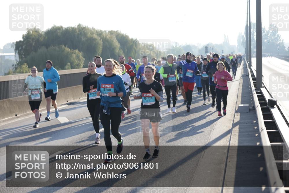 03.10.2025 - Köhlbrandbrückenlauf Jannik Wohlers http://msf.ph/oto/9061801 03.10.2025 09:23:14 Position 3 2149, 203, 2019 meine-sportfotos.de