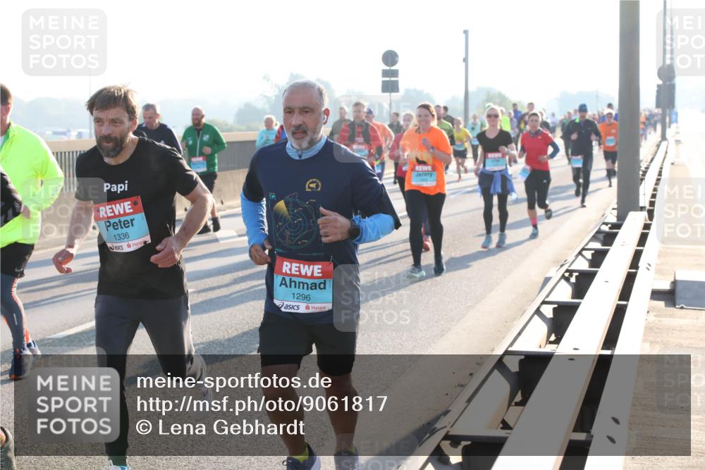 03.10.2025 - Köhlbrandbrückenlauf Lena Gebhardt http://msf.ph/oto/9061817 03.10.2025 09:19:58 Position 1 1336, 1296 meine-sportfotos.de