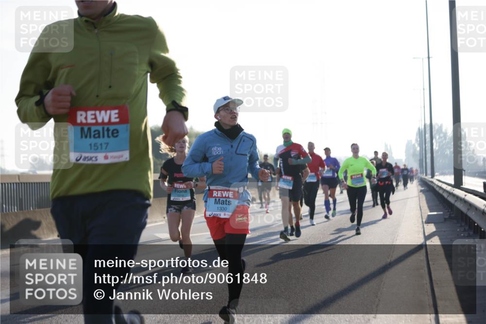 03.10.2025 - Köhlbrandbrückenlauf Jannik Wohlers http://msf.ph/oto/9061848 03.10.2025 09:15:15 Position 3 1517, 1018, 1330 meine-sportfotos.de