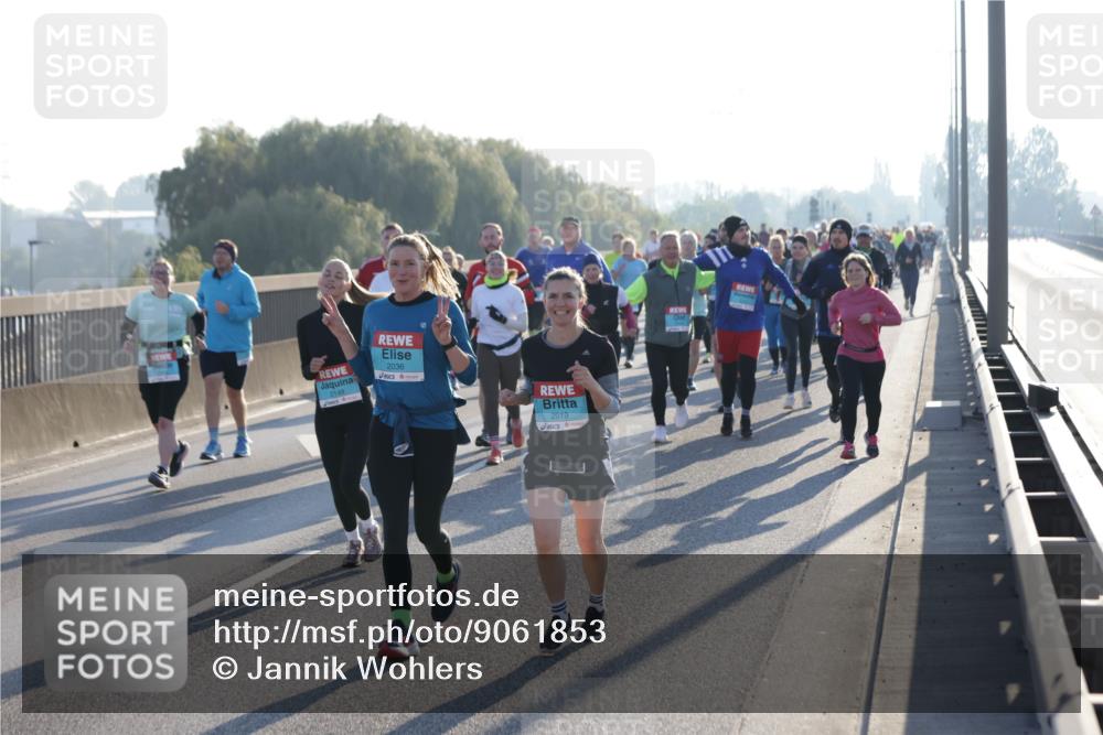03.10.2025 - Köhlbrandbrückenlauf Jannik Wohlers http://msf.ph/oto/9061853 03.10.2025 09:23:15 Position 3 2149, 2036, 2019 meine-sportfotos.de