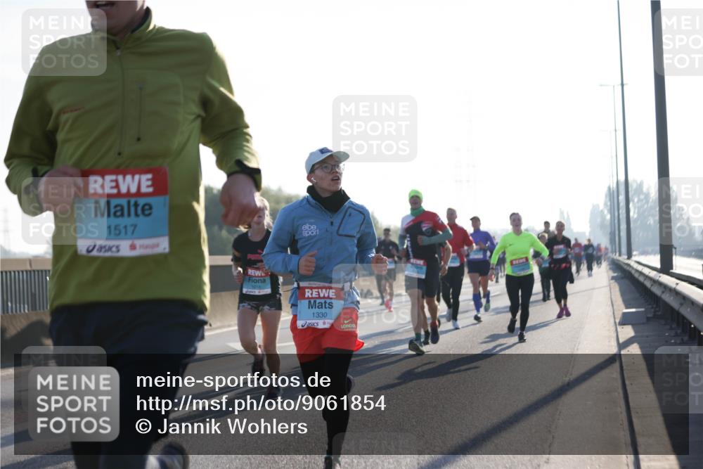 03.10.2025 - Köhlbrandbrückenlauf Jannik Wohlers http://msf.ph/oto/9061854 03.10.2025 09:15:15 Position 3 1517, 1330 meine-sportfotos.de