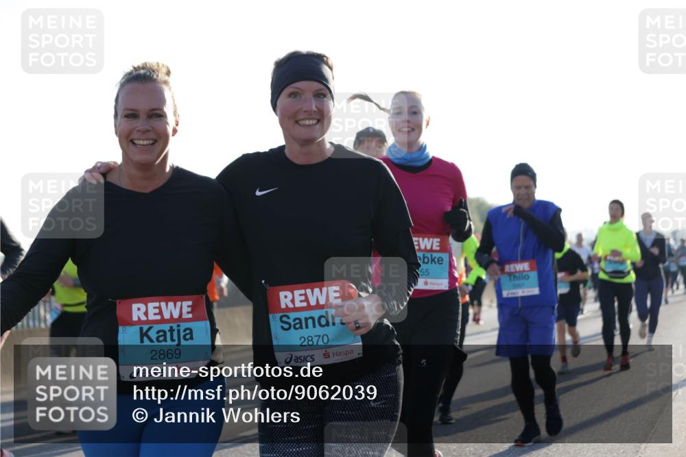 03.10.2025 - Köhlbrandbrückenlauf Jannik Wohlers http://msf.ph/oto/9062039 03.10.2025 09:23:24 Position 3 2869, 2870, 55 meine-sportfotos.de