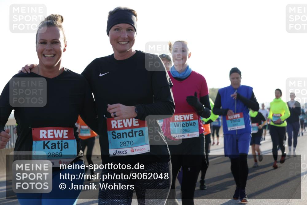 03.10.2025 - Köhlbrandbrückenlauf Jannik Wohlers http://msf.ph/oto/9062048 03.10.2025 09:23:24 Position 3 2869, 2870, 2255 meine-sportfotos.de