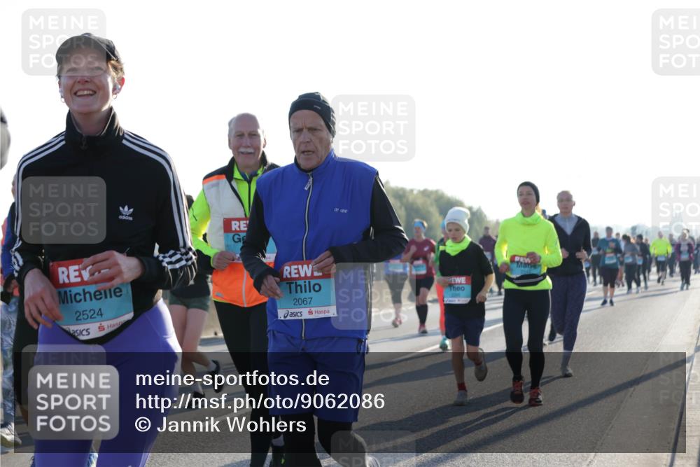 03.10.2025 - Köhlbrandbrückenlauf Jannik Wohlers http://msf.ph/oto/9062086 03.10.2025 09:23:26 Position 3 2524, 2244, 2067 meine-sportfotos.de