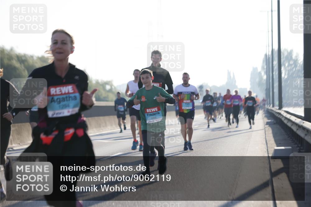 03.10.2025 - Köhlbrandbrückenlauf Jannik Wohlers http://msf.ph/oto/9062119 03.10.2025 09:15:20 Position 3 1254, 3498 meine-sportfotos.de
