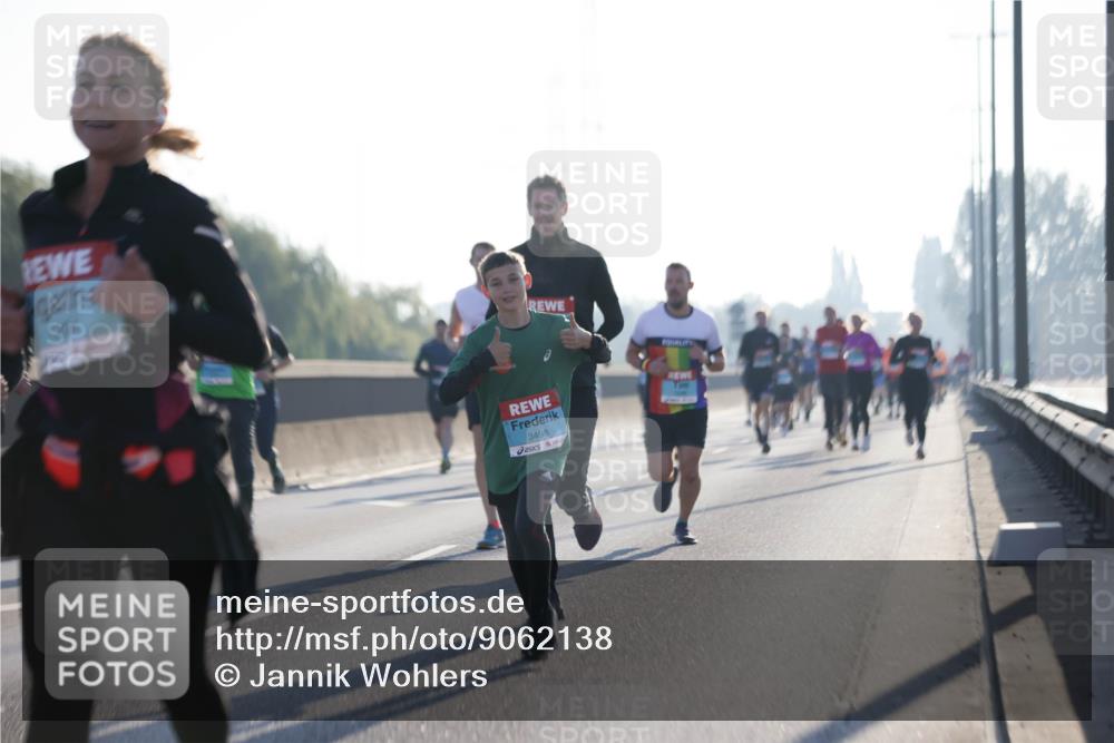 03.10.2025 - Köhlbrandbrückenlauf Jannik Wohlers http://msf.ph/oto/9062138 03.10.2025 09:15:20 Position 3 3498 meine-sportfotos.de