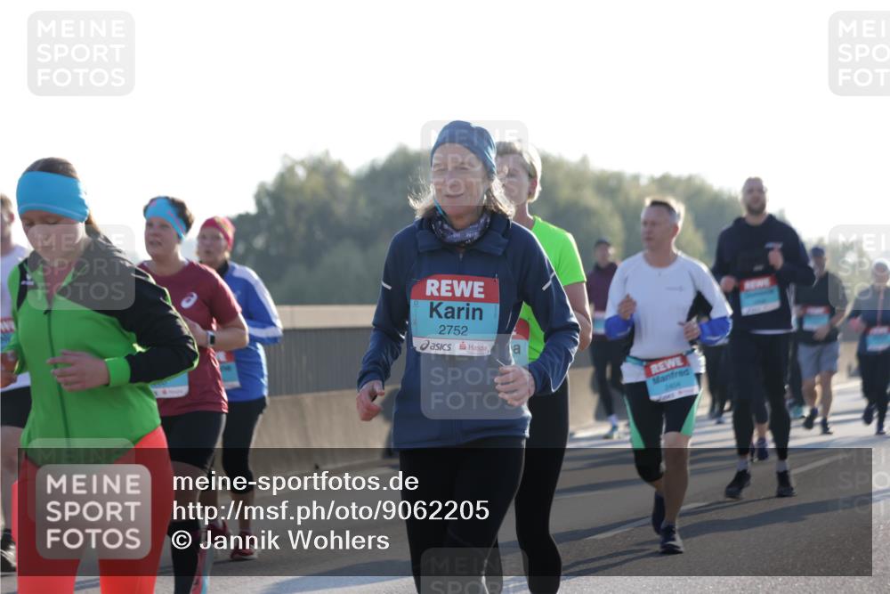 03.10.2025 - Köhlbrandbrückenlauf Jannik Wohlers http://msf.ph/oto/9062205 03.10.2025 09:23:30 Position 3 2752, 2404 meine-sportfotos.de