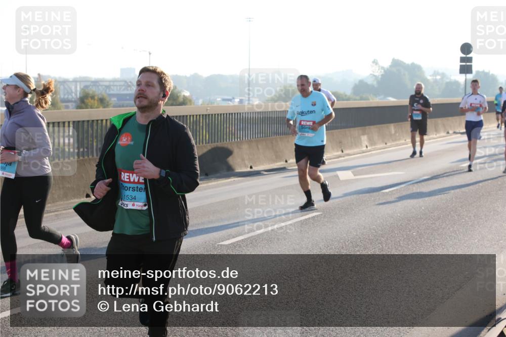 03.10.2025 - Köhlbrandbrückenlauf Lena Gebhardt http://msf.ph/oto/9062213 03.10.2025 09:20:11 Position 1 568, 1534 meine-sportfotos.de