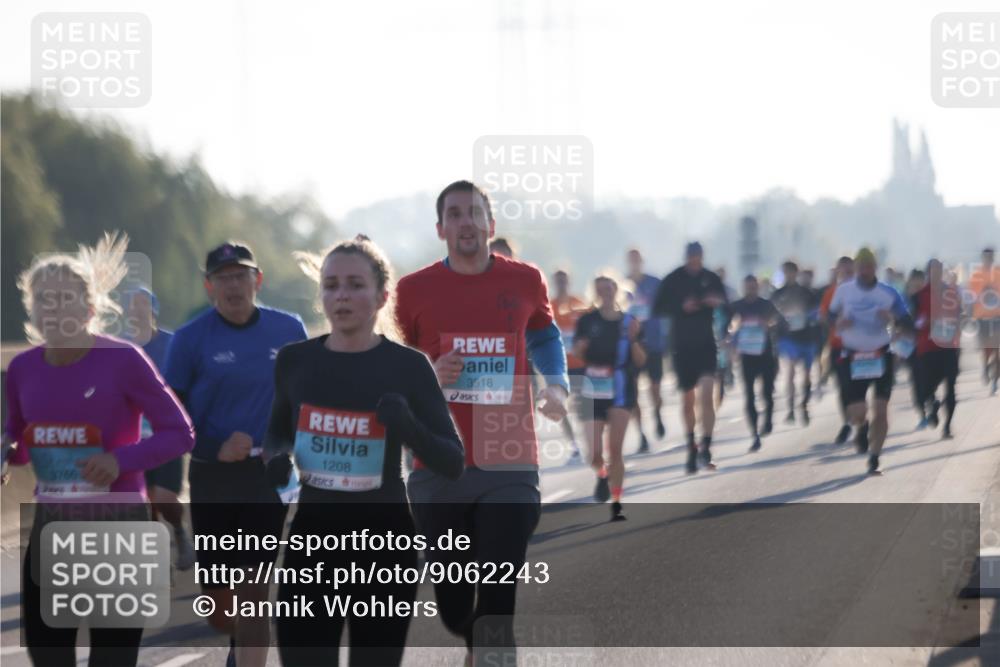 03.10.2025 - Köhlbrandbrückenlauf Jannik Wohlers http://msf.ph/oto/9062243 03.10.2025 09:15:31 Position 3 3766, 1208, 3518 meine-sportfotos.de