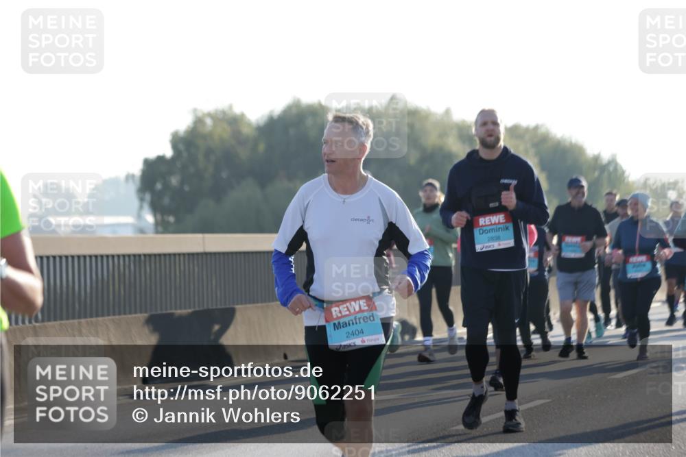 03.10.2025 - Köhlbrandbrückenlauf Jannik Wohlers http://msf.ph/oto/9062251 03.10.2025 09:23:31 Position 3 2838, 2404 meine-sportfotos.de