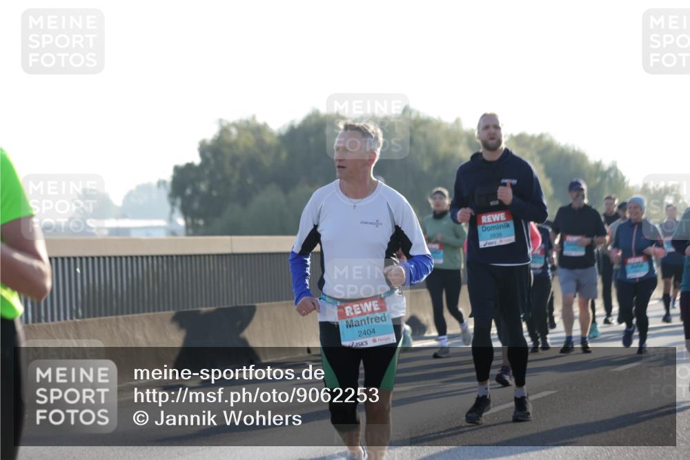 03.10.2025 - Köhlbrandbrückenlauf Jannik Wohlers http://msf.ph/oto/9062253 03.10.2025 09:23:31 Position 3 2838, 2404 meine-sportfotos.de