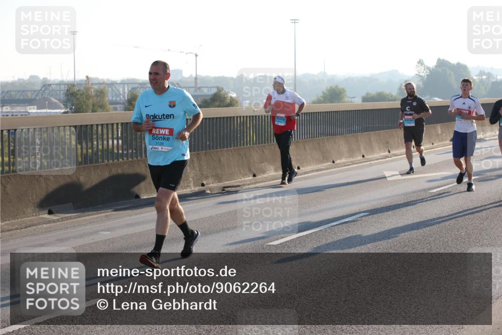 03.10.2025 - Köhlbrandbrückenlauf Lena Gebhardt http://msf.ph/oto/9062264 03.10.2025 09:20:12 Position 1 3128 meine-sportfotos.de