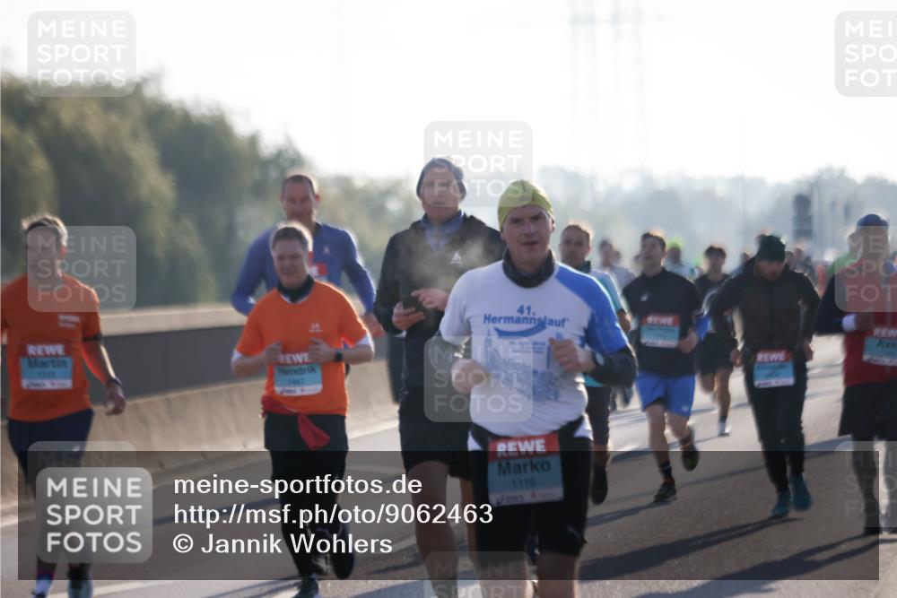 03.10.2025 - Köhlbrandbrückenlauf Jannik Wohlers http://msf.ph/oto/9062463 03.10.2025 09:15:39 Position 3 41, 1116, 6 meine-sportfotos.de