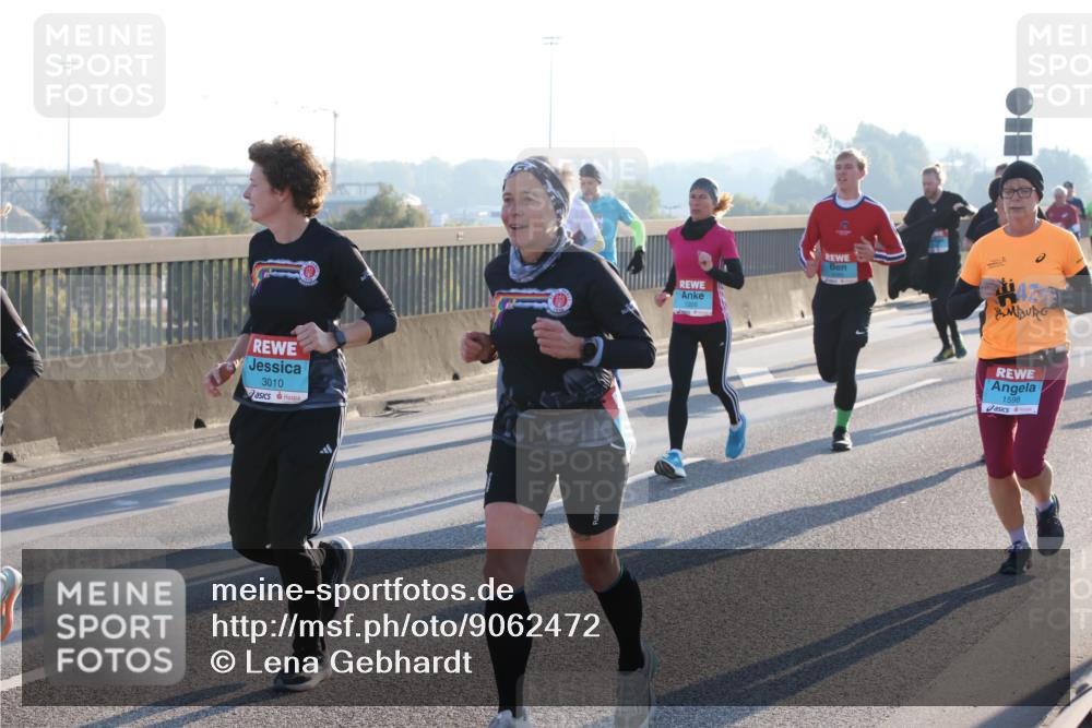 03.10.2025 - Köhlbrandbrückenlauf Lena Gebhardt http://msf.ph/oto/9062472 03.10.2025 09:20:18 Position 1 3010, 1355, 1598 meine-sportfotos.de