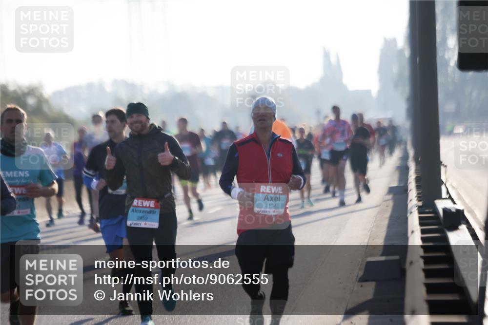 03.10.2025 - Köhlbrandbrückenlauf Jannik Wohlers http://msf.ph/oto/9062555 03.10.2025 09:15:42 Position 3 2959, 1134 meine-sportfotos.de