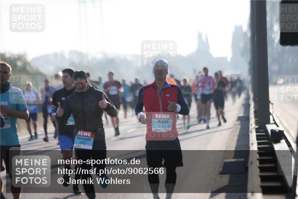 03.10.2025 - Köhlbrandbrückenlauf Jannik Wohlers http://msf.ph/oto/9062566 03.10.2025 09:15:42 Position 3 2959, 1134 meine-sportfotos.de