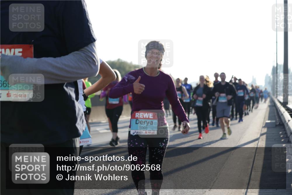 03.10.2025 - Köhlbrandbrückenlauf Jannik Wohlers http://msf.ph/oto/9062568 03.10.2025 09:23:43 Position 3 56, 1001 meine-sportfotos.de