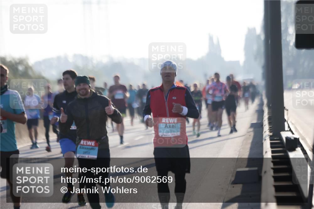 03.10.2025 - Köhlbrandbrückenlauf Jannik Wohlers http://msf.ph/oto/9062569 03.10.2025 09:15:42 Position 3 2959, 1134 meine-sportfotos.de