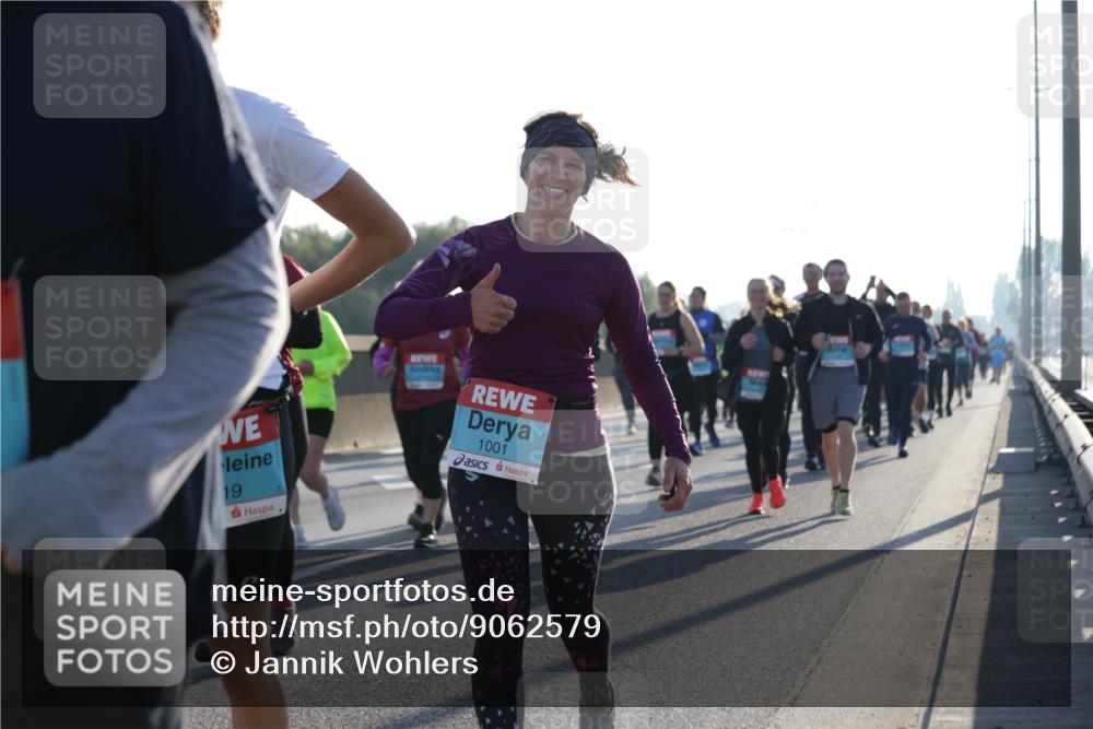 03.10.2025 - Köhlbrandbrückenlauf Jannik Wohlers http://msf.ph/oto/9062579 03.10.2025 09:23:43 Position 3 19, 1001 meine-sportfotos.de