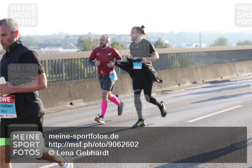 03.10.2025 - Köhlbrandbrückenlauf Lena Gebhardt http://msf.ph/oto/9062602 03.10.2025 09:20:22 Position 1 3641 meine-sportfotos.de