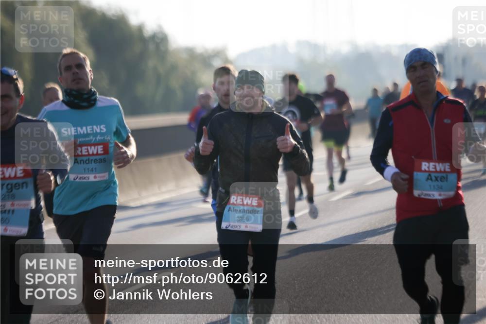 03.10.2025 - Köhlbrandbrückenlauf Jannik Wohlers http://msf.ph/oto/9062612 03.10.2025 09:15:43 Position 3 218, 60, 1141, 2959, 1134 meine-sportfotos.de