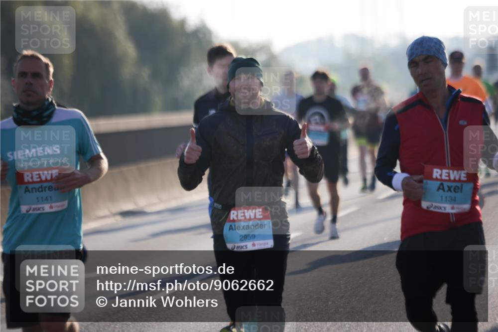 03.10.2025 - Köhlbrandbrückenlauf Jannik Wohlers http://msf.ph/oto/9062662 03.10.2025 09:15:44 Position 3 1141, 2959, 1134 meine-sportfotos.de