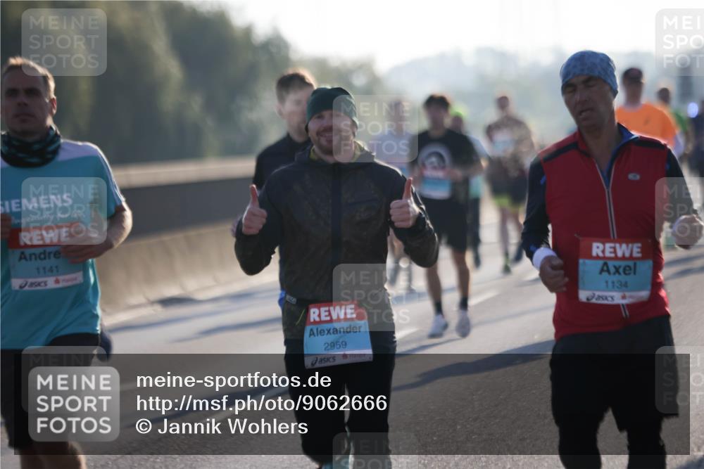 03.10.2025 - Köhlbrandbrückenlauf Jannik Wohlers http://msf.ph/oto/9062666 03.10.2025 09:15:44 Position 3 1141, 2959, 1134 meine-sportfotos.de
