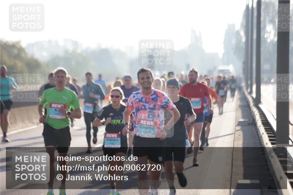 03.10.2025 - Köhlbrandbrückenlauf Jannik Wohlers http://msf.ph/oto/9062720 03.10.2025 09:15:50 Position 3 1080, 1039, 1092 meine-sportfotos.de