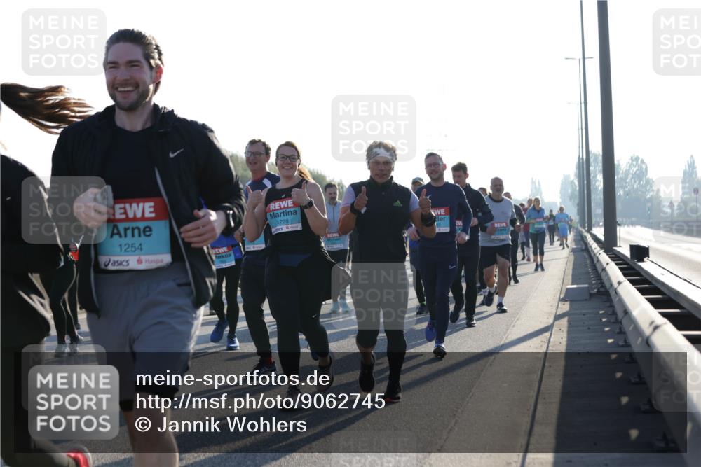 03.10.2025 - Köhlbrandbrückenlauf Jannik Wohlers http://msf.ph/oto/9062745 03.10.2025 09:23:47 Position 3 1254, 1728 meine-sportfotos.de