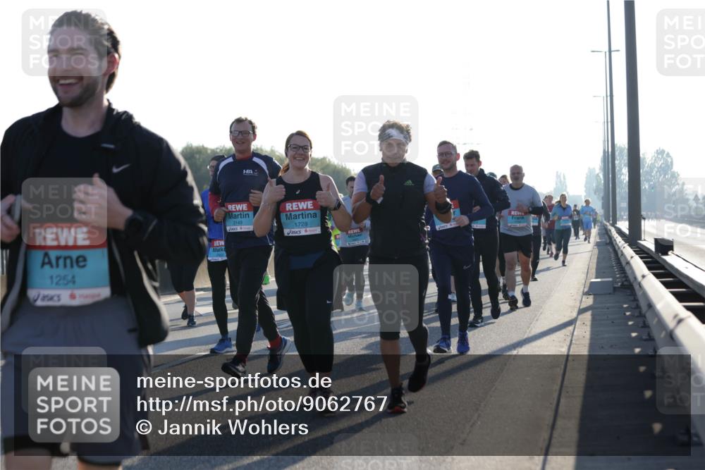 03.10.2025 - Köhlbrandbrückenlauf Jannik Wohlers http://msf.ph/oto/9062767 03.10.2025 09:23:47 Position 3 3149, 1728, 1254 meine-sportfotos.de