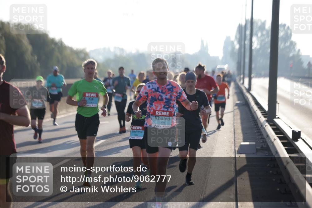 03.10.2025 - Köhlbrandbrückenlauf Jannik Wohlers http://msf.ph/oto/9062777 03.10.2025 09:15:52 Position 3 1080, 1092, 1039 meine-sportfotos.de