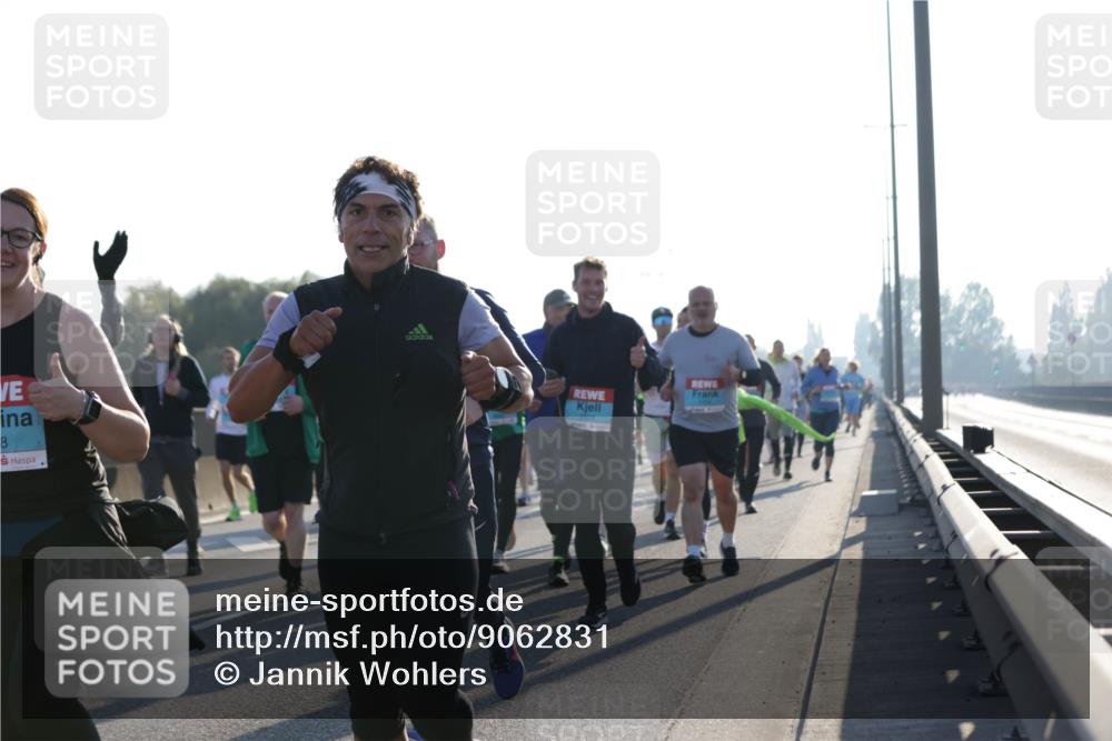03.10.2025 - Köhlbrandbrückenlauf Jannik Wohlers http://msf.ph/oto/9062831 03.10.2025 09:23:49 Position 3 8 meine-sportfotos.de