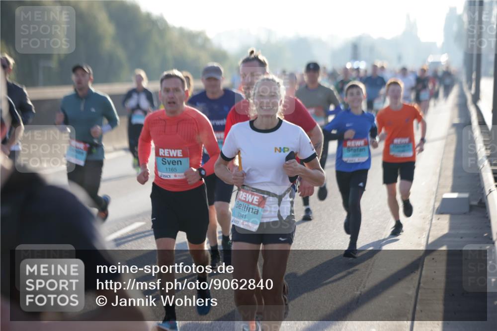 03.10.2025 - Köhlbrandbrückenlauf Jannik Wohlers http://msf.ph/oto/9062840 03.10.2025 09:15:56 Position 3 1165, 3341 meine-sportfotos.de