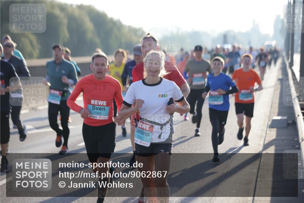 03.10.2025 - Köhlbrandbrückenlauf Jannik Wohlers http://msf.ph/oto/9062867 03.10.2025 09:15:56 Position 3 1165, 3341 meine-sportfotos.de