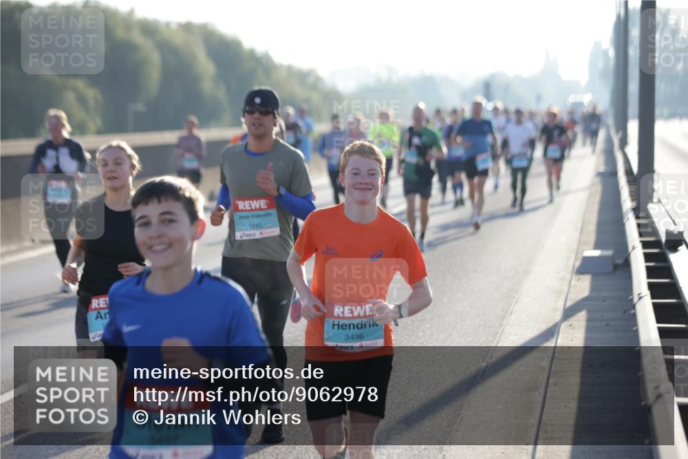 03.10.2025 - Köhlbrandbrückenlauf Jannik Wohlers http://msf.ph/oto/9062978 03.10.2025 09:15:59 Position 3 3497, 1245, 3496 meine-sportfotos.de