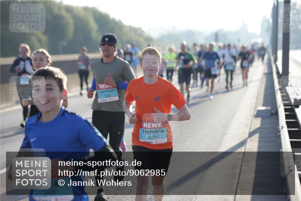 03.10.2025 - Köhlbrandbrückenlauf Jannik Wohlers http://msf.ph/oto/9062985 03.10.2025 09:15:59 Position 3 5497, 1245, 3496 meine-sportfotos.de