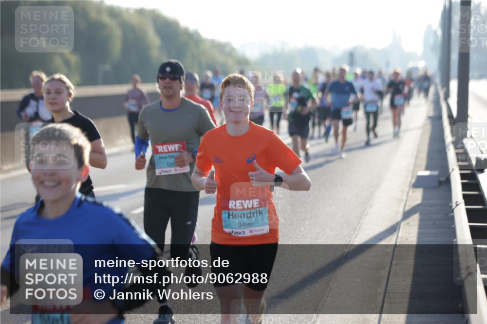 03.10.2025 - Köhlbrandbrückenlauf Jannik Wohlers http://msf.ph/oto/9062988 03.10.2025 09:15:59 Position 3 1245, 3496 meine-sportfotos.de