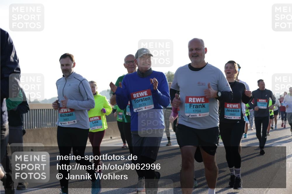 03.10.2025 - Köhlbrandbrückenlauf Jannik Wohlers http://msf.ph/oto/9062996 03.10.2025 09:23:52 Position 3 3661, 2235, 2633, 1704, 3660 meine-sportfotos.de