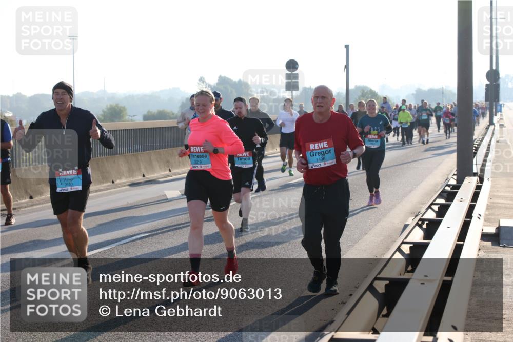 03.10.2025 - Köhlbrandbrückenlauf Lena Gebhardt http://msf.ph/oto/9063013 03.10.2025 09:20:35 Position 1 3750, 3210, 1498, 25 meine-sportfotos.de